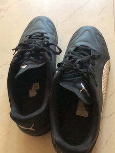 Puma Man Black Leather TT NON marking Sneakers