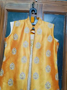 Beautiful Gown Dress With Jacket 😍