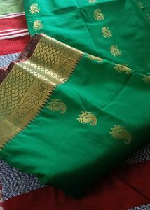 Women&#39;s Green Traditional Saree