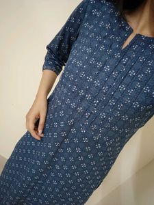 Avaasa Elegant Blue Printed Kurta