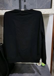 Black Sweatshirt