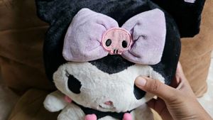 Kuromi Ribbon Plush 💜🖤
