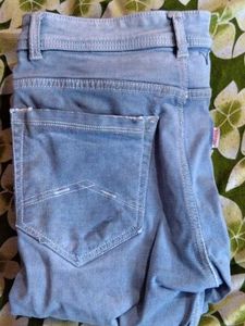 Jeans Selling