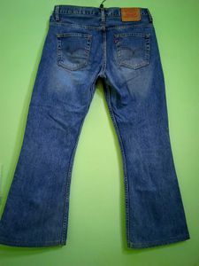 ✨ Vintage Levi’s Flared Jeans ✨