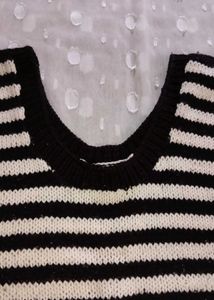 Aesthetic Black And White Top.
