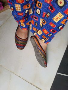 multicolour back open bellies size 6