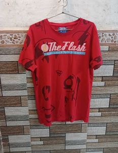 The Flash Graphic T-Shirt