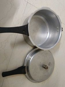 Butterfly Amigo Pressure Cooker