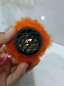 Showpiece With Enjoing Sounds