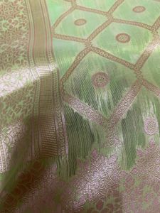 Cotton Saree With Contrast Zari Work For Women’s