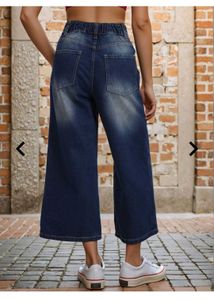 Wide Leg cropped Denim Jeans