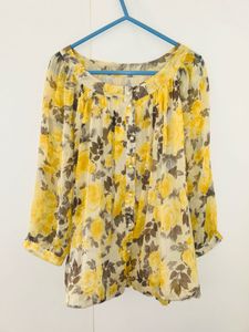 Delicate chiffon Blouse With Pearl Button Detail