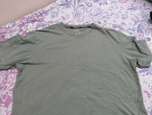 Men&#39;s Green T-Shirt