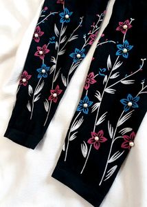 (🎉Freebies Included 🎉) Floral Print Leggings