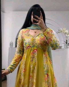 Gawn+Dupatta