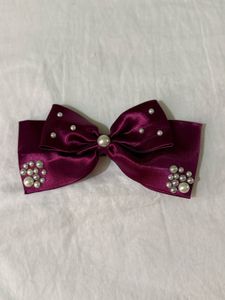 Burgundy Pearl Hair Bow (each price 260)