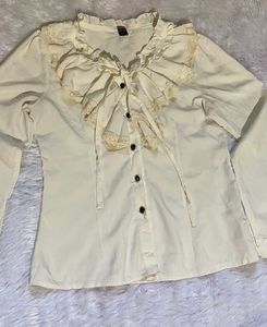 Vintage lace Ruffle Top