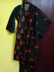 Scratch Pakistani Kurta with Dupatta