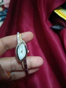 Elegant Women's kada Watch