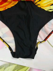 (200)Tropical Print Swimsuit