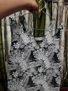 Dressberry Branded Top