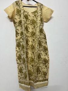 Floral Embroidered Kurti