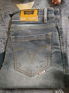Levi's Original Cropped Jeans