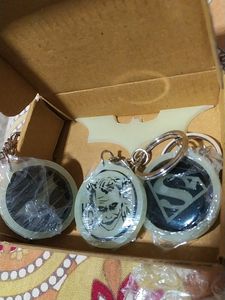 Q'sica Glow In The Dark Keychains (DC)
