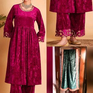 Velvet Embroidered Kurta Set with Pants & Dushala