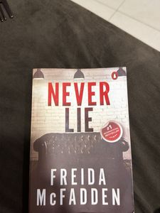 Never Lie by Freida McFadden