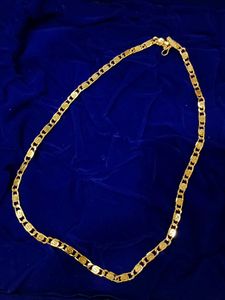 Stunning Imitation Gold Chain for Fashionistas.