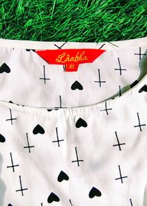 Patterned stylish White Top