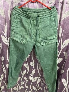 Oliver Cargo trousers stretchable