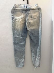 Ripped Light Wash Jeans(26)