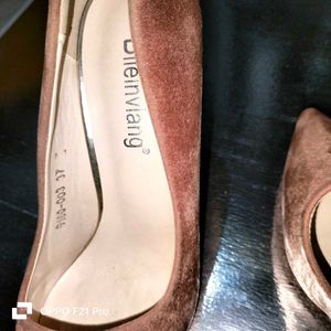 Suede Mauve Heels