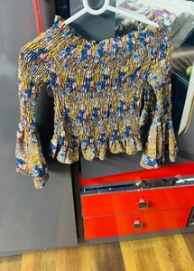 Very Pretty Stretchable Top Size Small