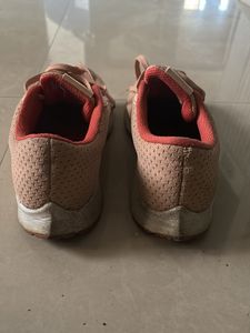 Walking shoes for women