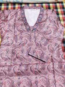 Tzwa Embroidered Kurta