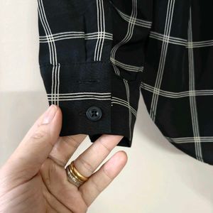 Minimalist Black Shirt