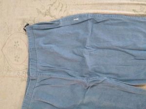 Women&#39;s Jeans