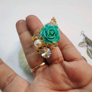 2 Rings 1 Earrings  N Hair Band All New