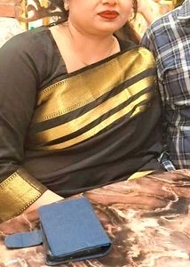 Elegant Black &amp; Gold Saree