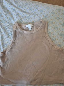 H&amp;M Sleeveless Crop Top