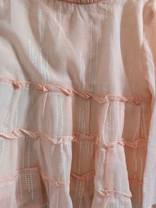 Pretty Peach Top