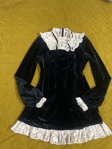 Black Velvet Lace Dress bust 32