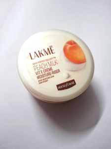 Lakme Peach Milk Moisturizer