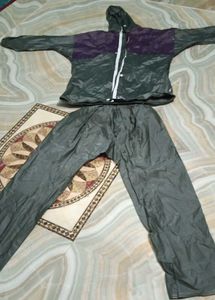 Raincoat Baniya Hai Double Excel Ha