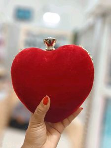Heart Shape Clutch - New