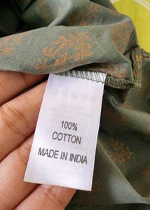 Selling Woman&#39;s Kurta