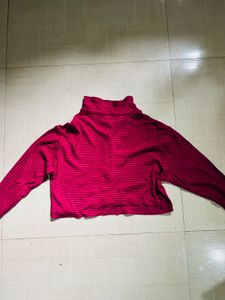 Trendy Cropped Magenta Long-Sleeve Polo Top